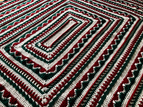 Crochet Christmas Trimmings Afghan | The Crochet Crowd
