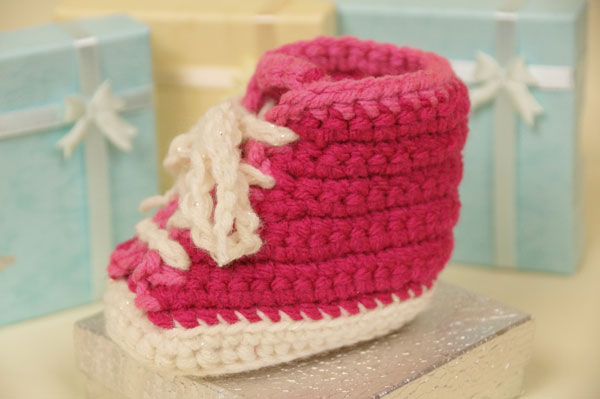 Baby Sneakers Crochet Pattern