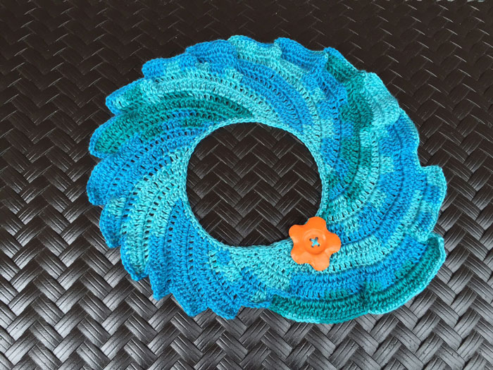 Crochet Dragon Tail Neckerchief - Swirl