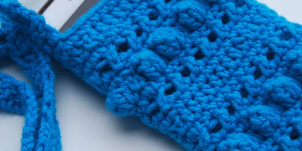 Crochet Hugs and Kisses Cell Phone Bag Pattern