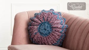 Crochet Pleated Pillow