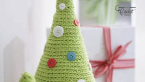 Crochet Christmas Button Tree