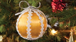 Crochet Lacy Christmas Ornament BallsCrochet Lacy Christmas Ornament Balls