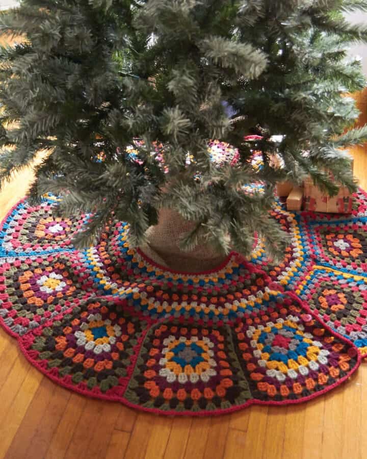 Large Christmas Tree Skirt Crochet Pattern