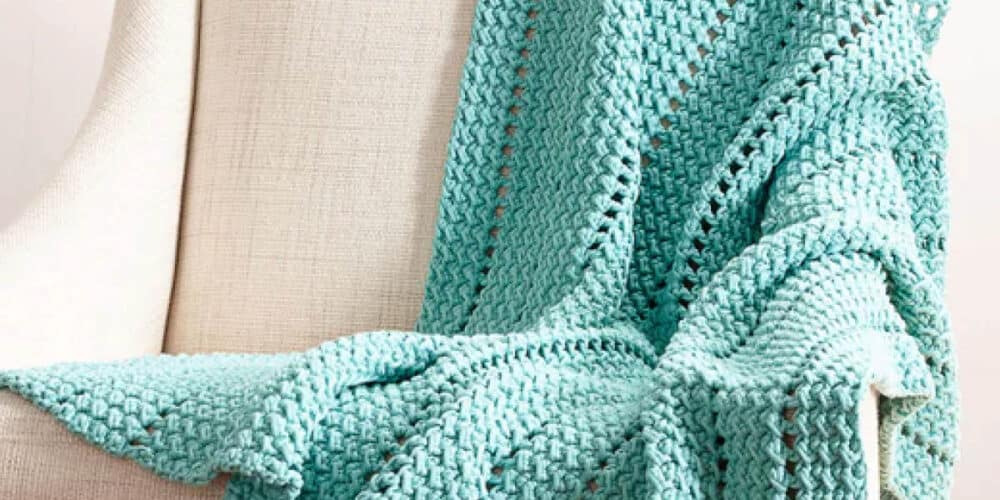 Crochet Eyelet Thick Blanket Pattern