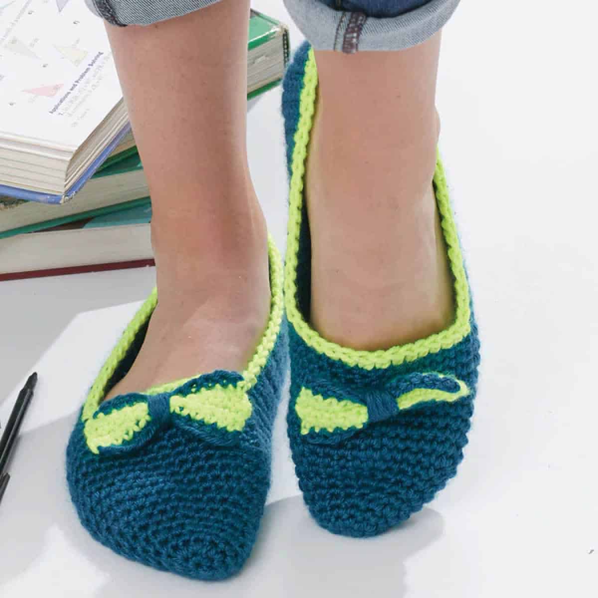 Crochet Bowtie Easy Slippers Pattern