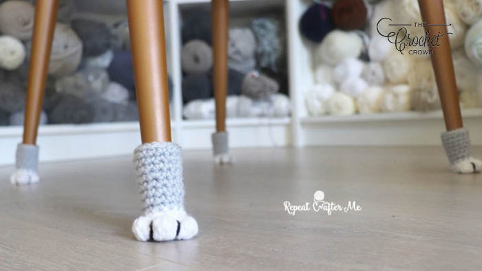 Crochet Cat Paw Chair Socks Pattern