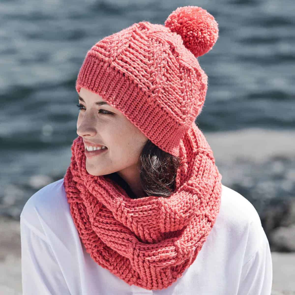 Crochet Texture Hat and Cowl Set Pattern