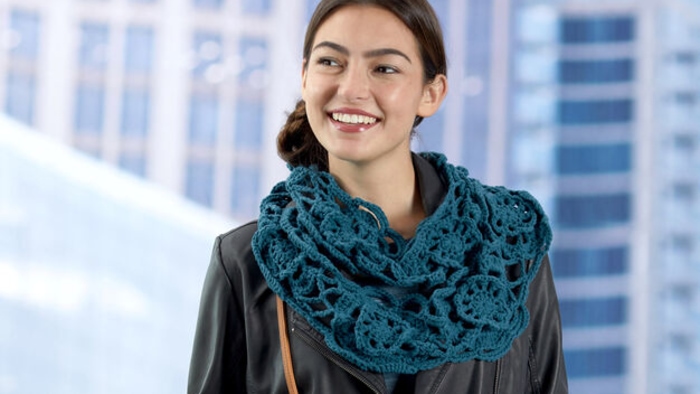 Crochet Blue Velvet Cowl