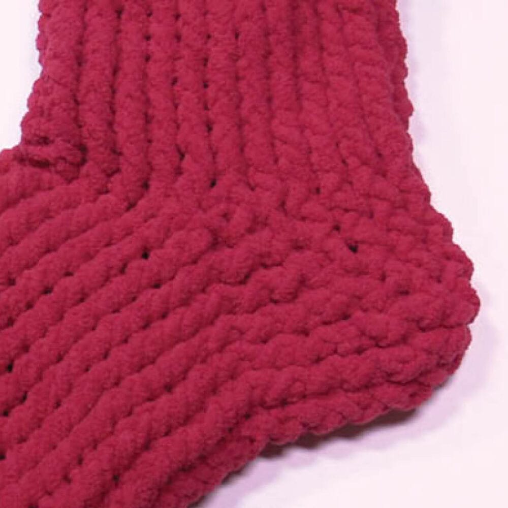 How to Turn Heels in Loom Knit Stockings