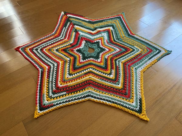 Starshine Christmas Tree Skirt by Jeanne Steinhilber