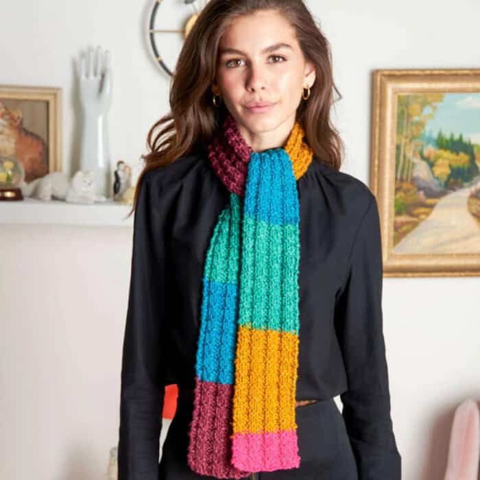 Beginner Knitting Pattern - Heartwarming Scarf Pattern