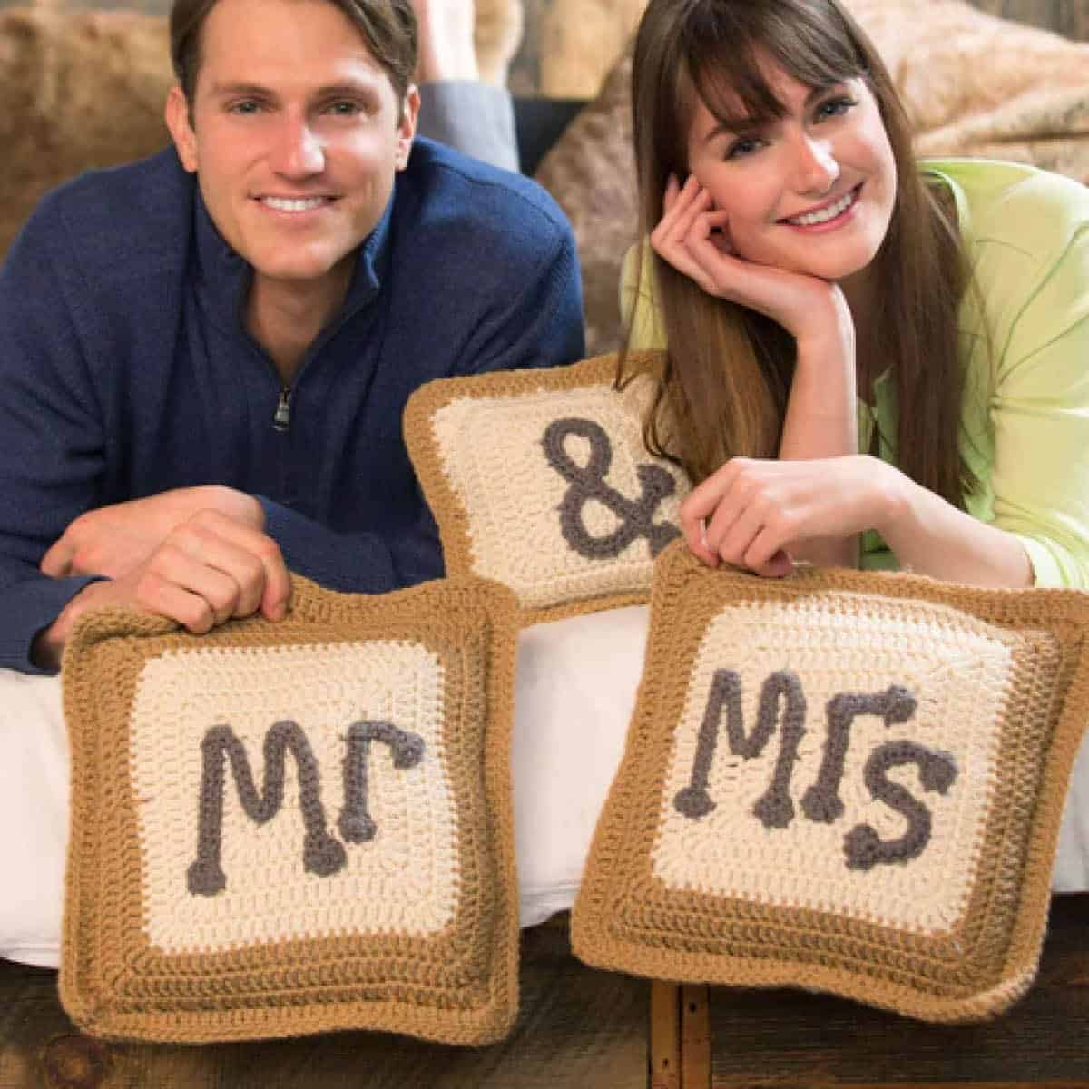 Crochet Mr and Mrs Wedding Pillow Patterns