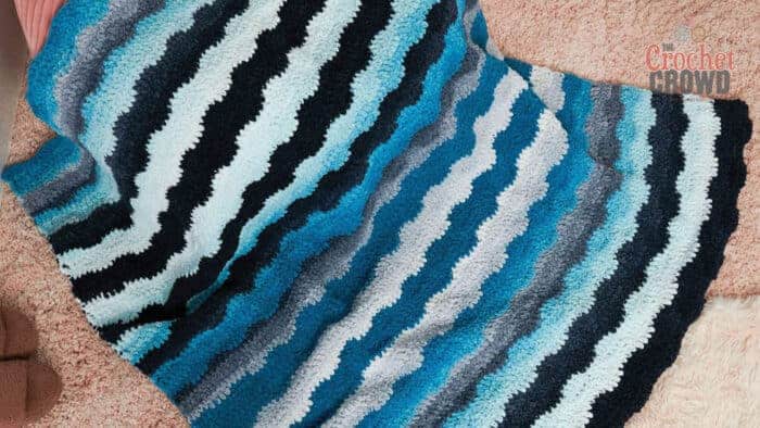 Perfect Phasing Waves Striped Blanket