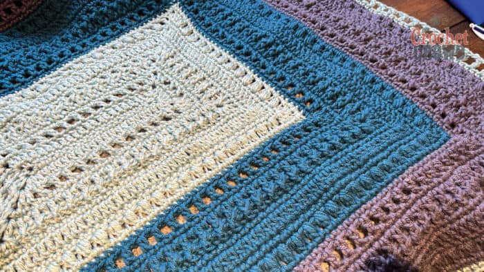 Crochet Framed Rectangle Blanket