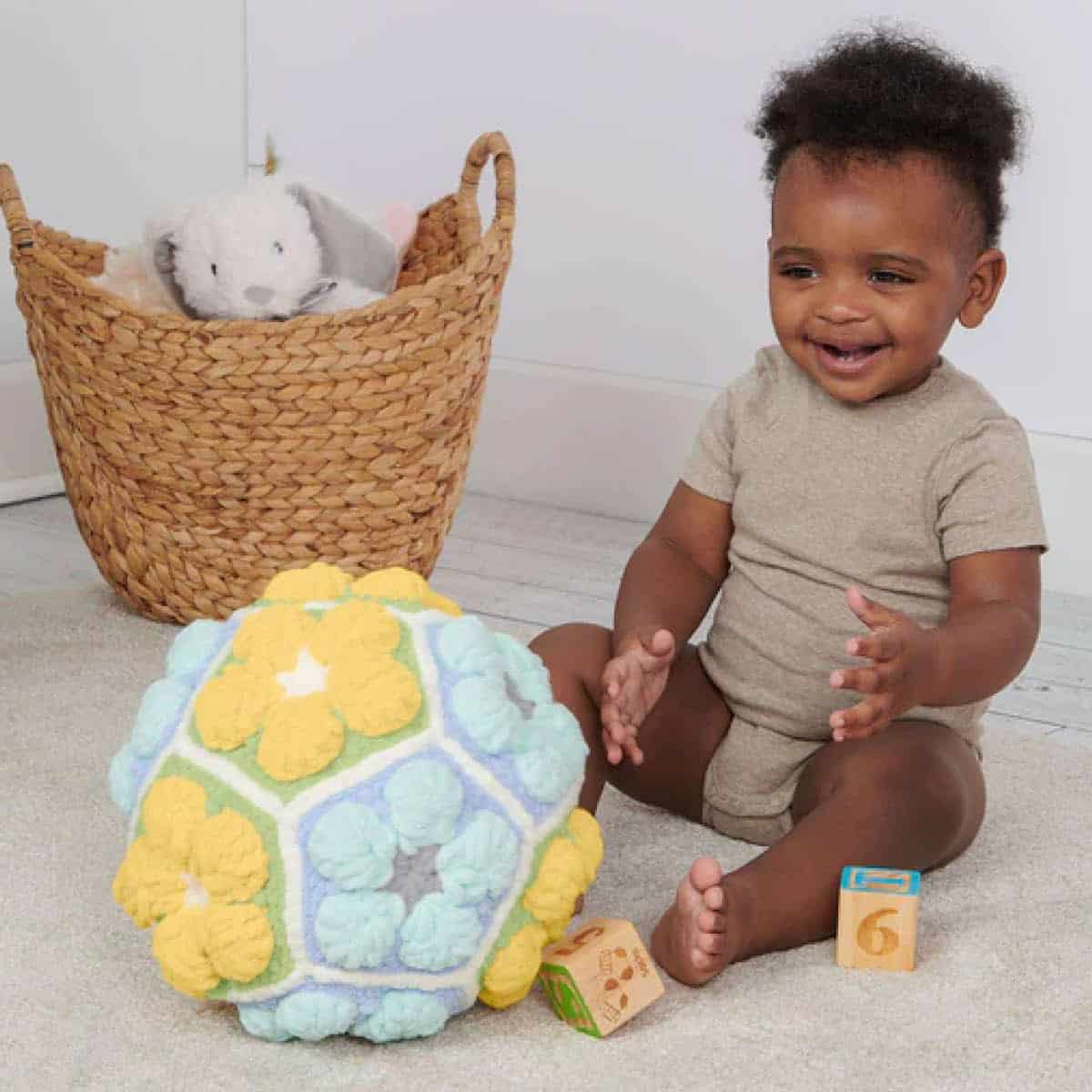 Crochet Bernat Blanket Play Ball for Babies Pattern