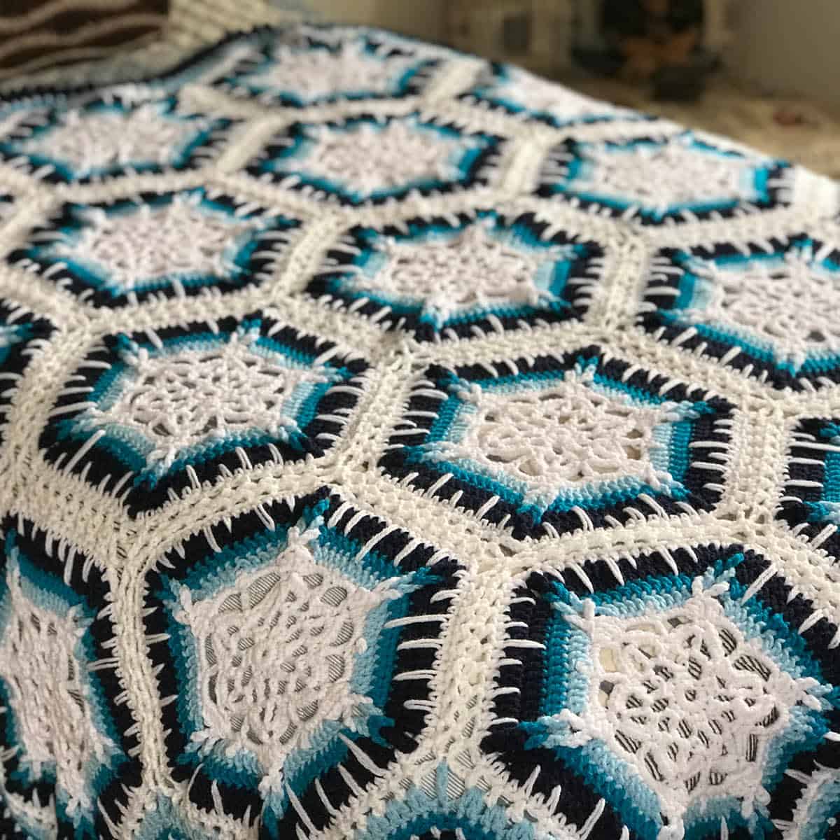 Crochet Winter Blizzard Blanket Pattern by Daniel Zondervan