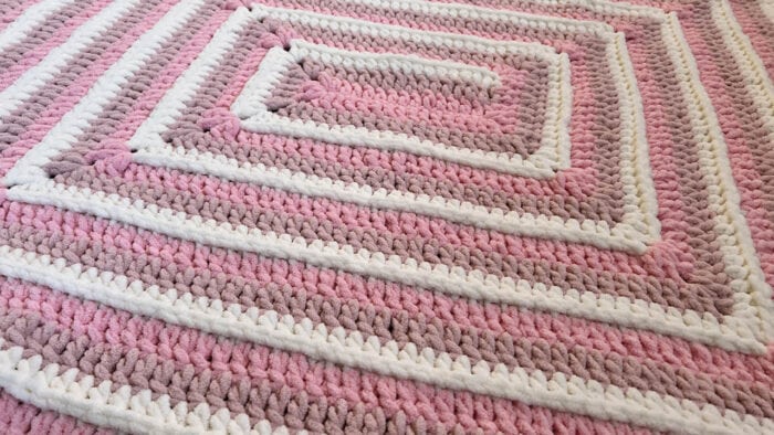 Never Ending Raised Bar Crochet Baby Blanket 2