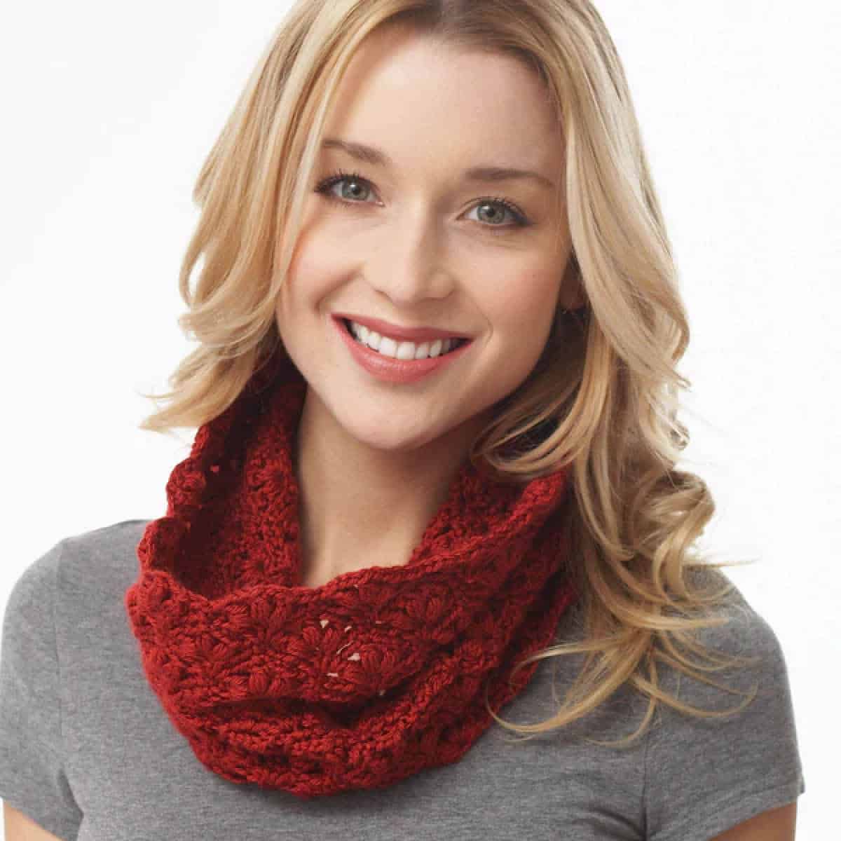 Caron Lacy Cluster Cowl Pattern