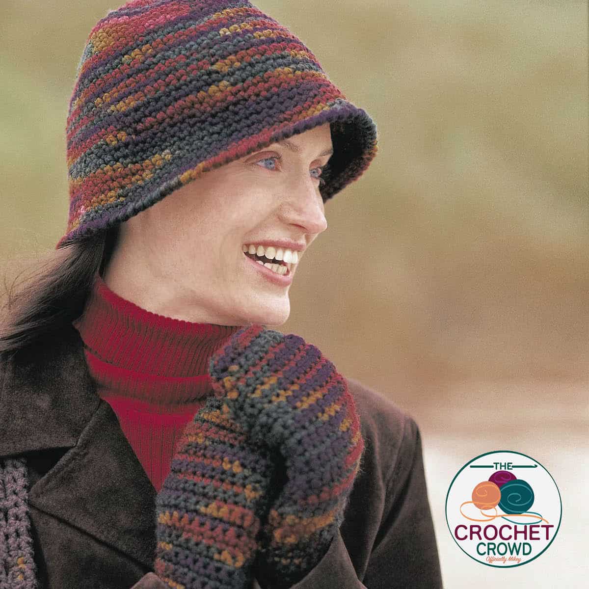 Crochet Cloche Hat with Mittens Pattern