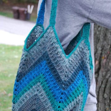 Crochet Chevron One Big Cake Bag Pattern | The Crochet Crowd