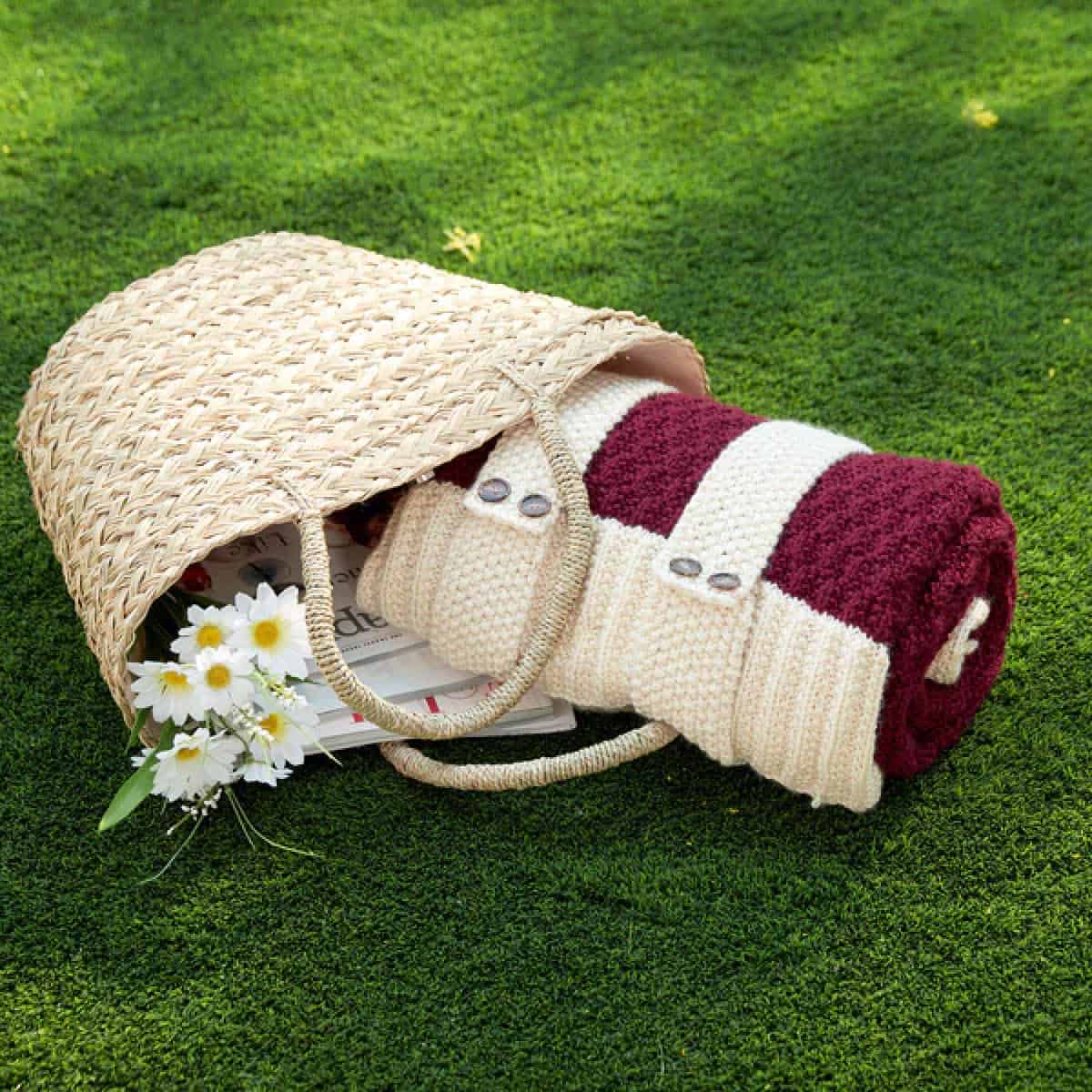 Knit & Crochet Blanket for a Picnic Pattern