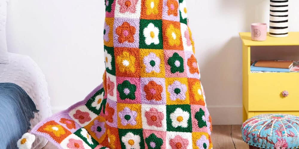 Wrapped Field of Daisies Blanket Pattern
