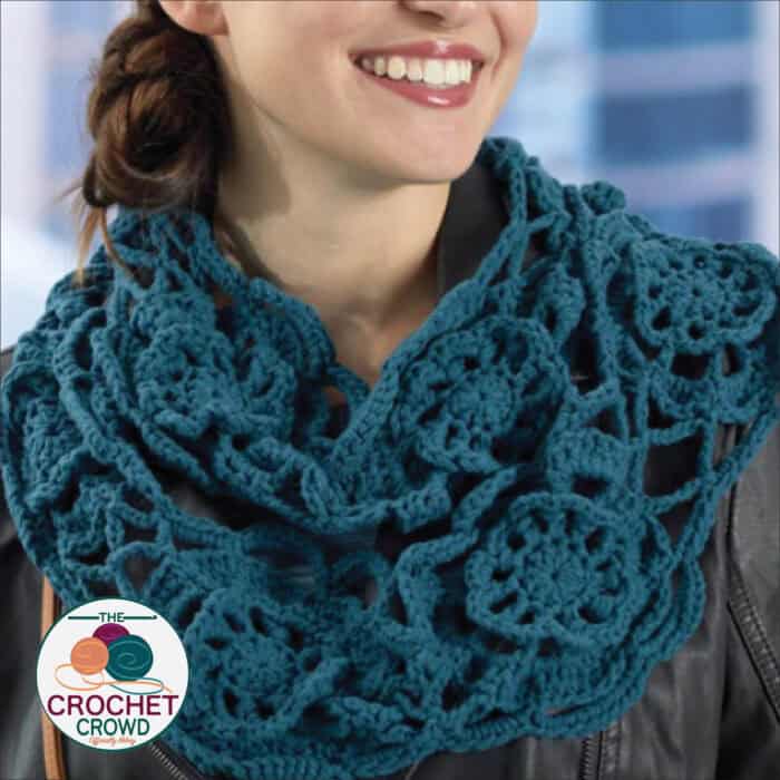 Red Heart Blue Velvet Cowl Free Pattern