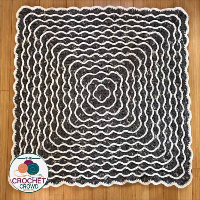 Crochet Frosted Tips Blanket Face Up