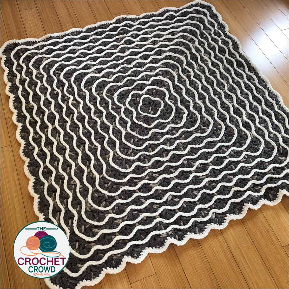 Crochet Frosted Tips Blanket Face Up