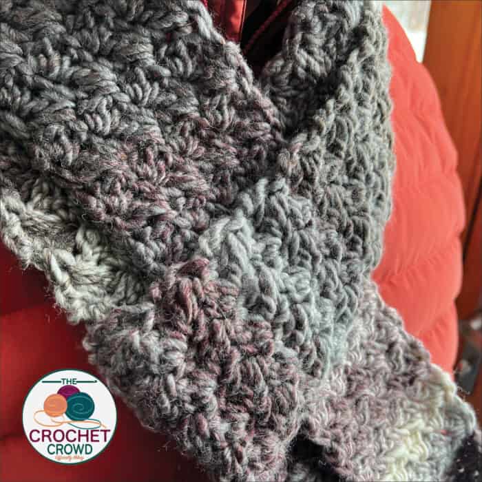 Close Up Suzette Crochet Stitch on Scarf Pattern