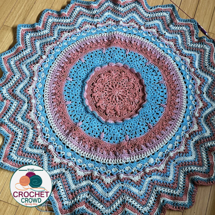 Crochet Study of Complicated Design New